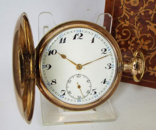 A Vintage 1930s Swiss Full Hunter Pocket Watch.