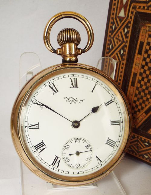 A Vintage 1925 Waltham Pocket Watch.