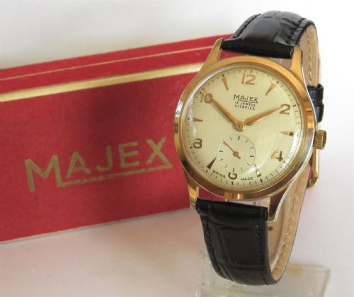 fig 1. Boxed gents Majex Vitaflex wrist watch