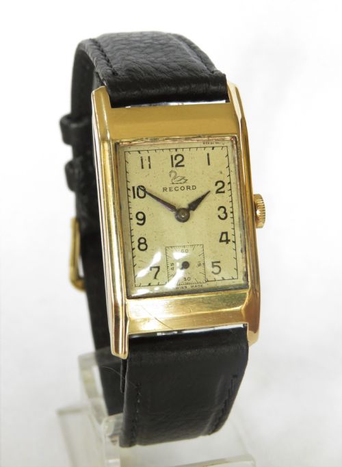fig 1. Mid-size 9 ct gold Record wrist watch, 1951
