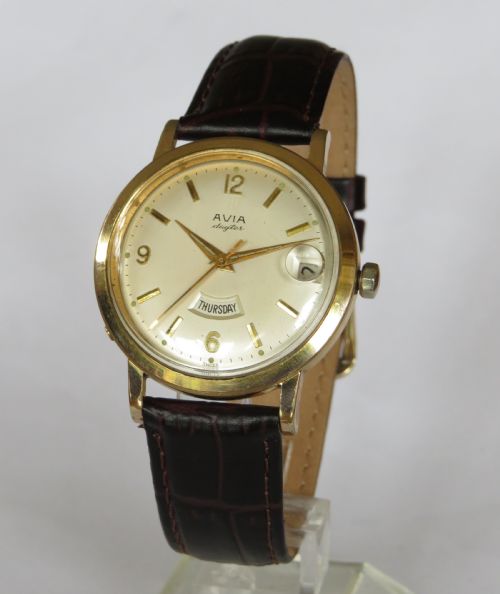 fig 1. Gents 1950s Avia Dayter wrist watch