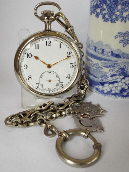 Antique Revue Pocket Watch & Chain.