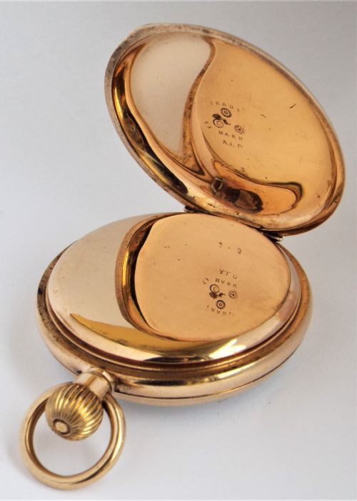 fig 2. Antique 1895 Waltham stem winding pocket watch.