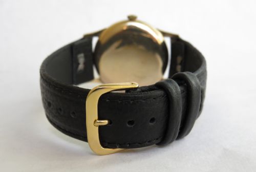 fig 1. Gents 9ct gold Roamer Premier wrist watch, 1955