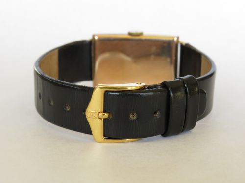 fig 2. Mid-size 9ct gold Art Deco wrist watch, 1933