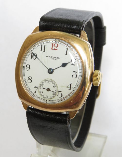 Gents 1930s 9ct Gold Waltham Wrist Watch