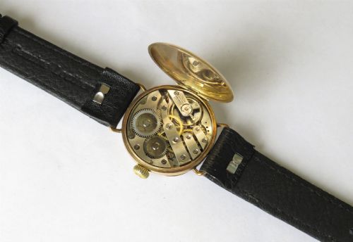 fig 2. Gents 9ct gold trench watch, 1914