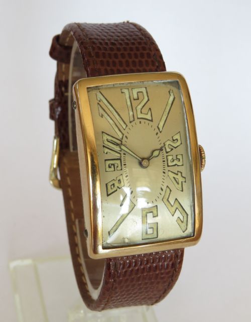 fig 1. Gents large 14ct gold Art Deco Mobile watch from Lesquereux