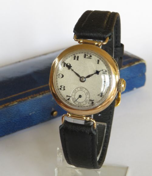 Mid-size 9ct Gold Wrist Watch, 1926