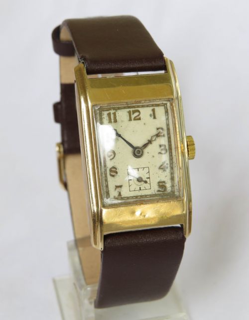 fig 1. Art Deco 9ct gold Rotary Maximus wrist watch, 1933
