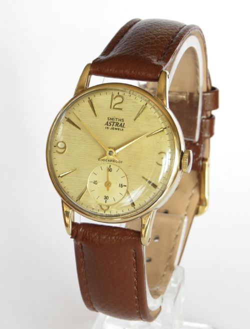 Gents 9ct Gold Smiths Astral Wrist Watch, 1961