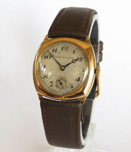 Mid-size 9ct Gold Grosvenor Wrist Watch