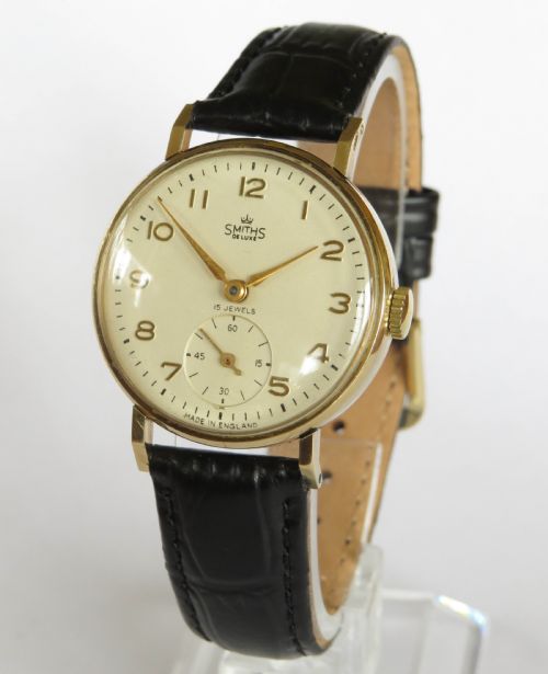 Gents 9ct Gold Smiths De Luxe Wrist Watch, 1955