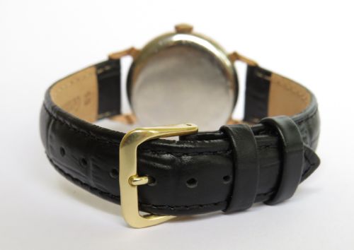 fig 2. Gents 1940s Smiths De Luxe wrist watch
