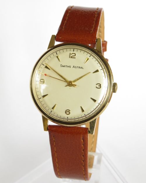 Gents 9ct Gold Smiths Astral Wrist Watch, 1969