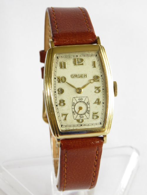 fig 1. Gents 1930s Gruen wrist watch