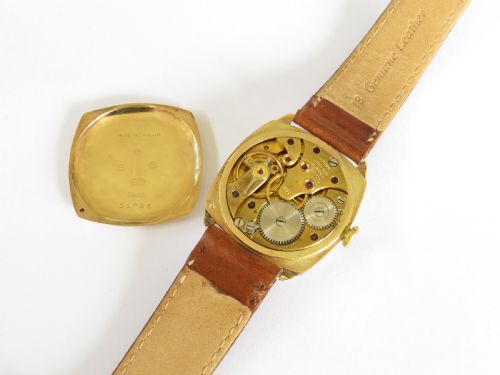 fig 2. Gents 9ct gold Longines wrist watch, 1945