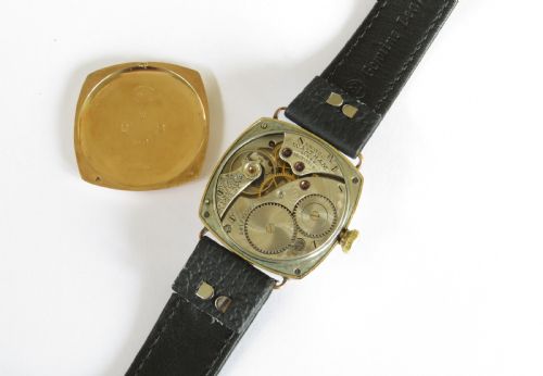 fig 2. Gents 1920s 9ct gold Waltham wrist watch