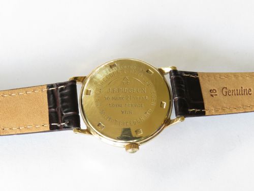 fig 3. Gents 9ct Gold Smiths Astral Aquatite Watch, 1966