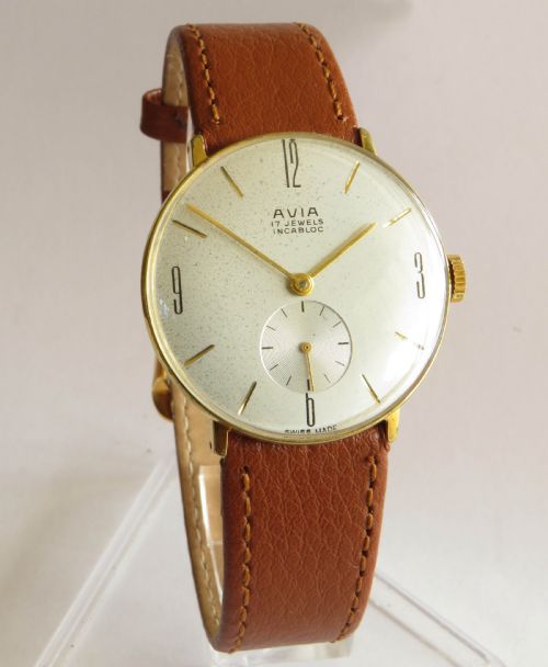 fig 1. Gents 1960s Avia wrist watch, model 10006