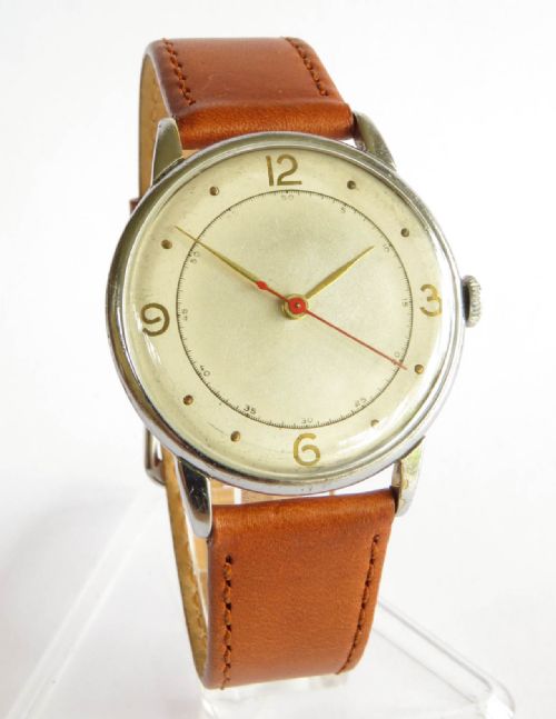 fig 1. Gents 1940s large Mondia wrist watch