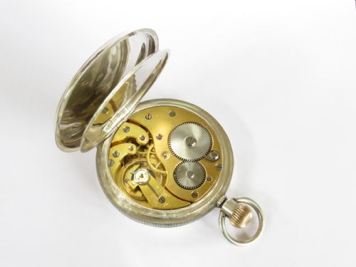fig 2. Silver ‘Norfolk Lever’ pocket watch, 1913