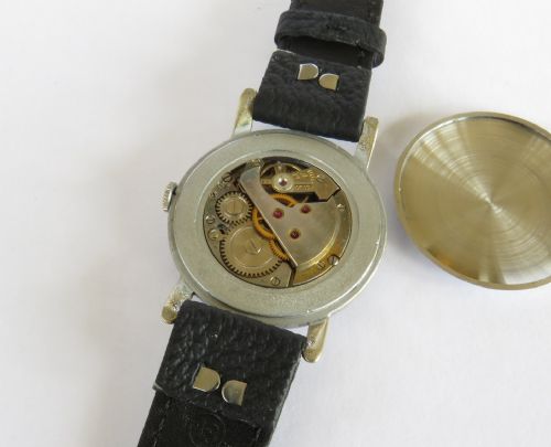 fig 2. Gents good-sized 1950s Bentima wrist watch