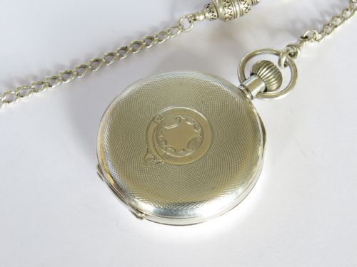 fig 4. Silver 1917 Koh-I-Noor pocket watch and chain