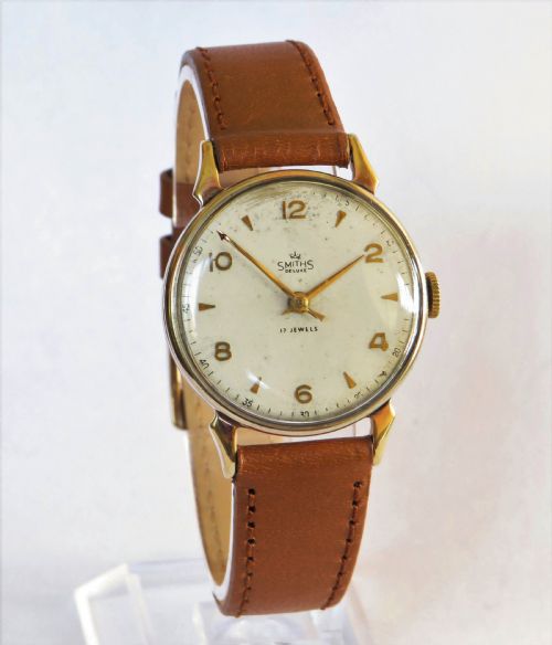 fig 1. Gents 1950s Smiths De Luxe wrist watch