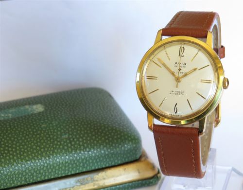 Gents 1960s Avia De Luxe Wrist