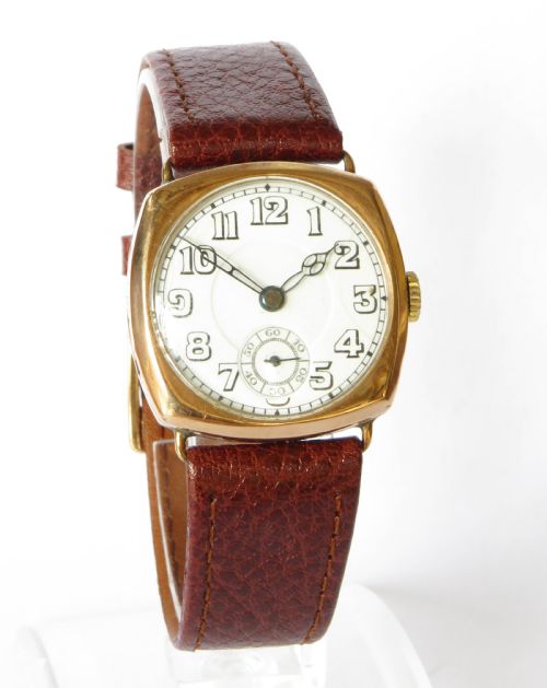 fig 1. Gents 9ct gold Pulman wrist watch, 1936