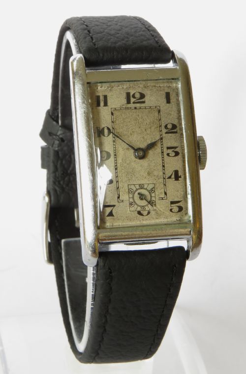 fig 1. Gents 1930s Art Deco Dimra wrist watch