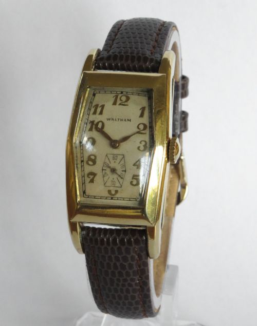 Gents Waltham 1937 Curvex Wrist Watch