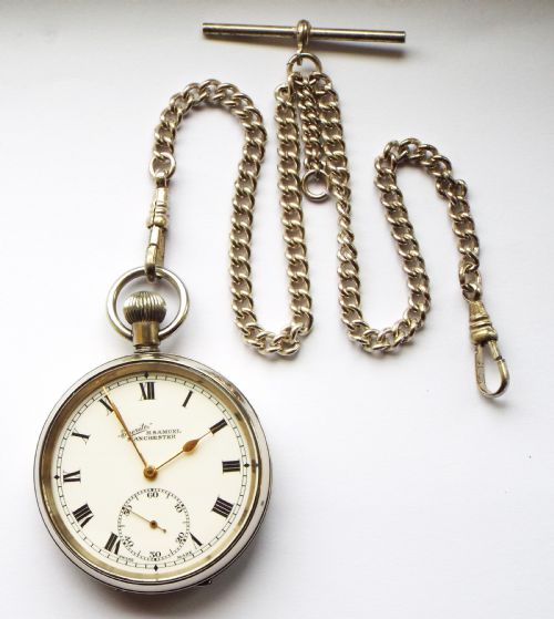 fig 1. 1930s “Everite” pocket watch from H Samuel.
