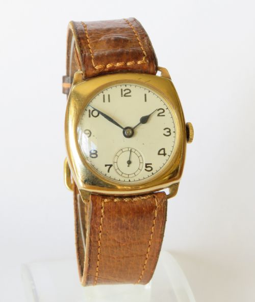 fig 1. Gents 9ct gold Visible wrist watch, 1944