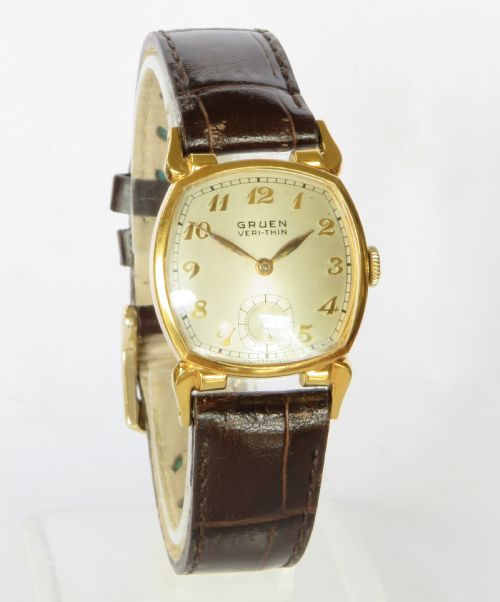 fig 1. 1950s mid-size Gruen Veri-Thin wrist watch