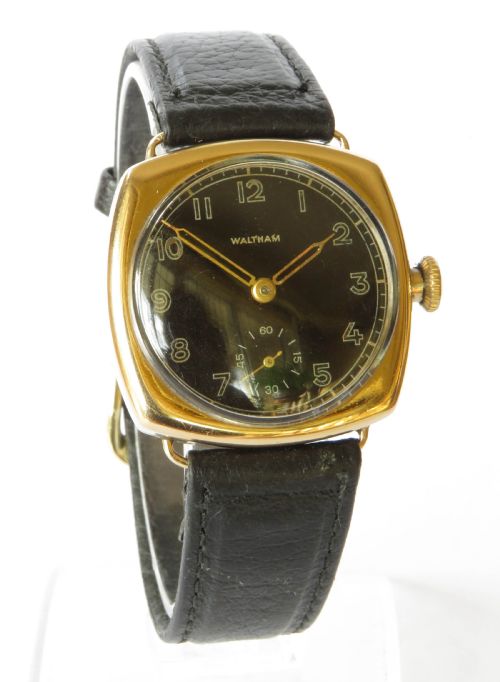 fig 1. Gents 1920s 9ct gold Waltham wrist watch