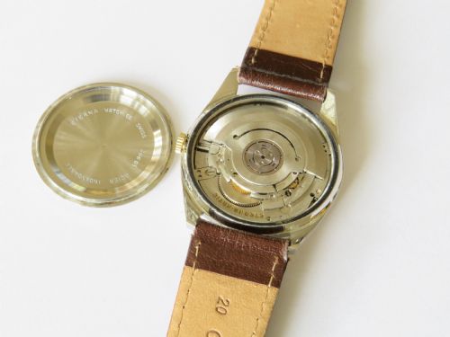 fig 2. Gents Eterna Matic 3000 Seven Day wrist watch, 1967