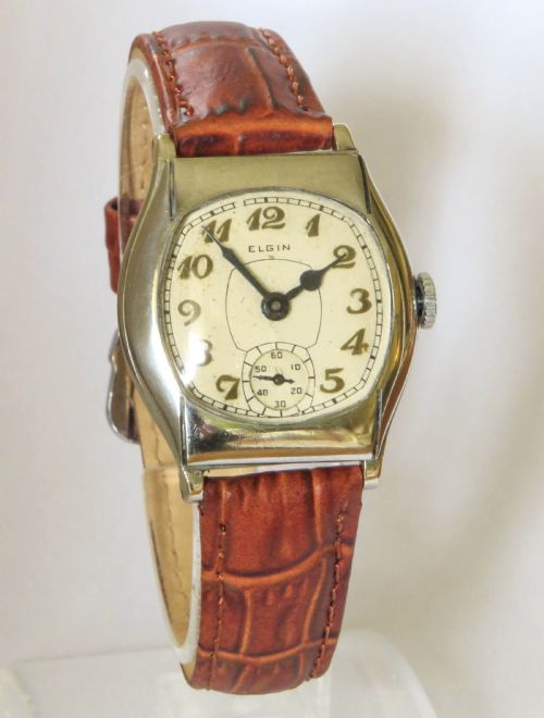 fig 1. Mid-size Elgin gold filled wrist watch, 1931
