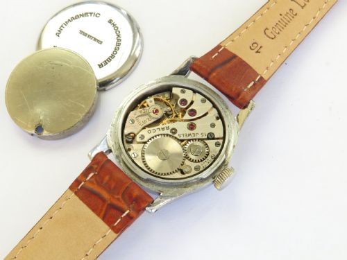 fig 2. Mid-size 1940s Ralco wrist watch