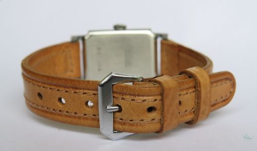 fig 2. ‘NOS’ 1940s Hallwatch wrist watch by Liban