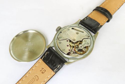 GENTS 1940S SMITHS WRIST WATCH MADE IN ENGLAND - ADDITIONAL PHOTO 2