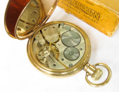 1940S REVUE POCKET WATCH AND BOX - ADDITIONAL PHOTO 2