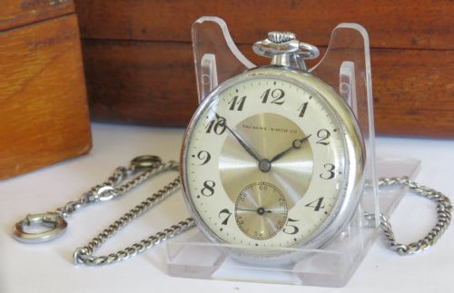 1930S TAVANNES POCKET WATCH AND CHAIN