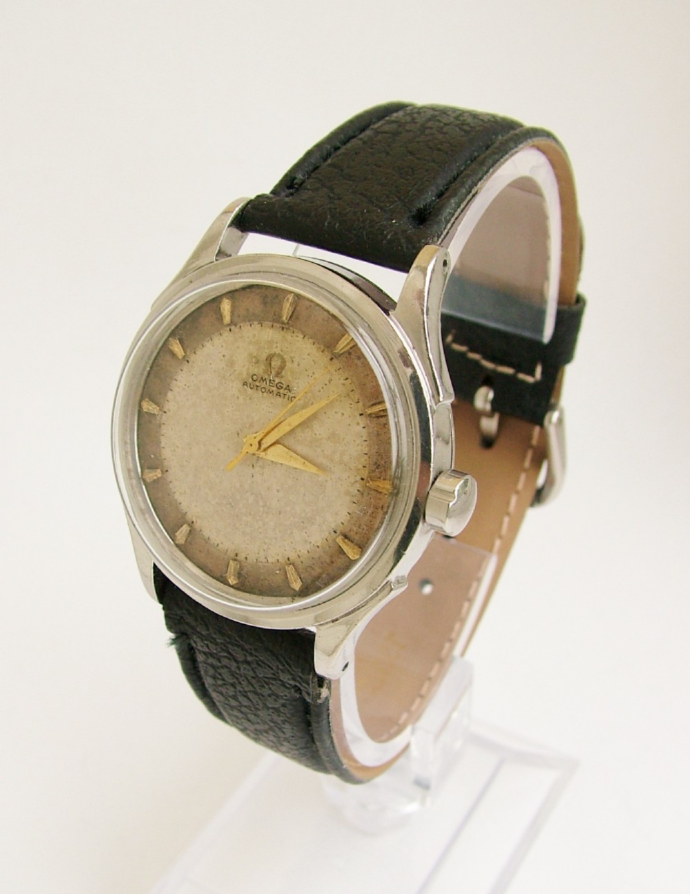Vintage 1940s gents Omega bumper automatic watch