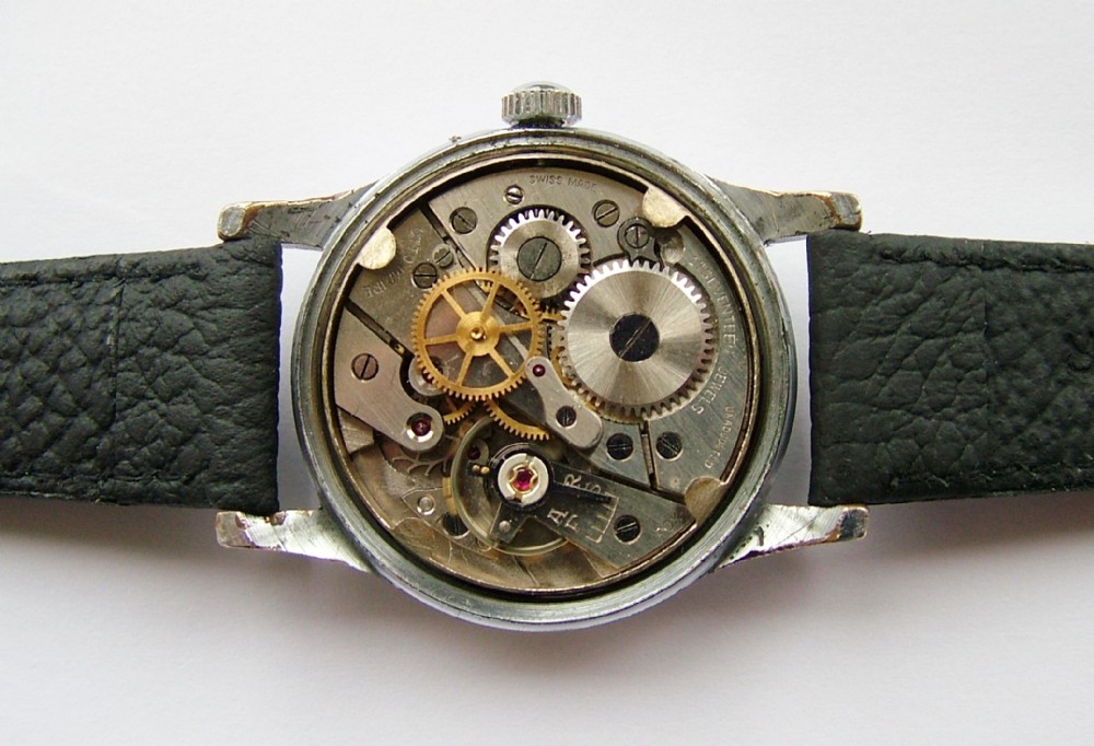 Identification of the watch and movement | WatchUSeek Watch Forums