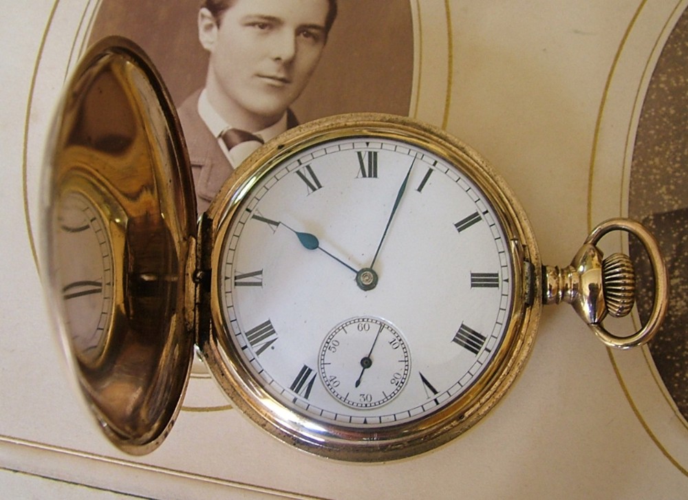Antique Waltham Traveler full hunter pocket watch