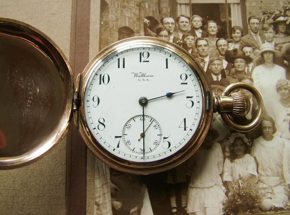 Antique Waltham Traveler full hunter pocket watch