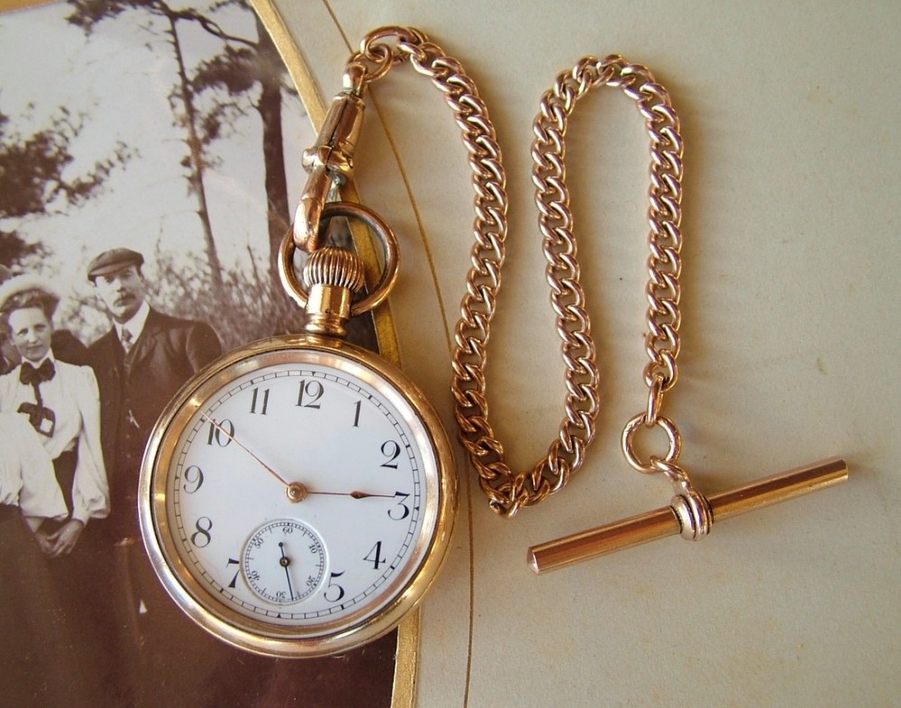 Small antique 1903 Waltham pocket watch and chain