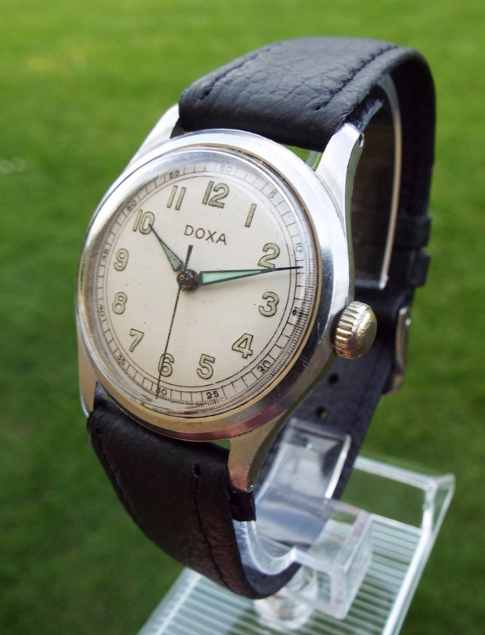 A gents 1940s Doxa wrist watch